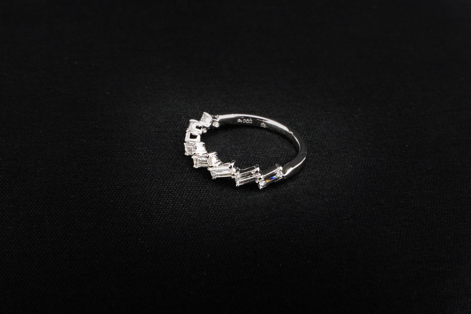 Ring 156 PT900/Diamond - 装身具（ジュエリー・アクセサリー）OEM・ODMの製造.卸／株式会社シンク（山梨県）